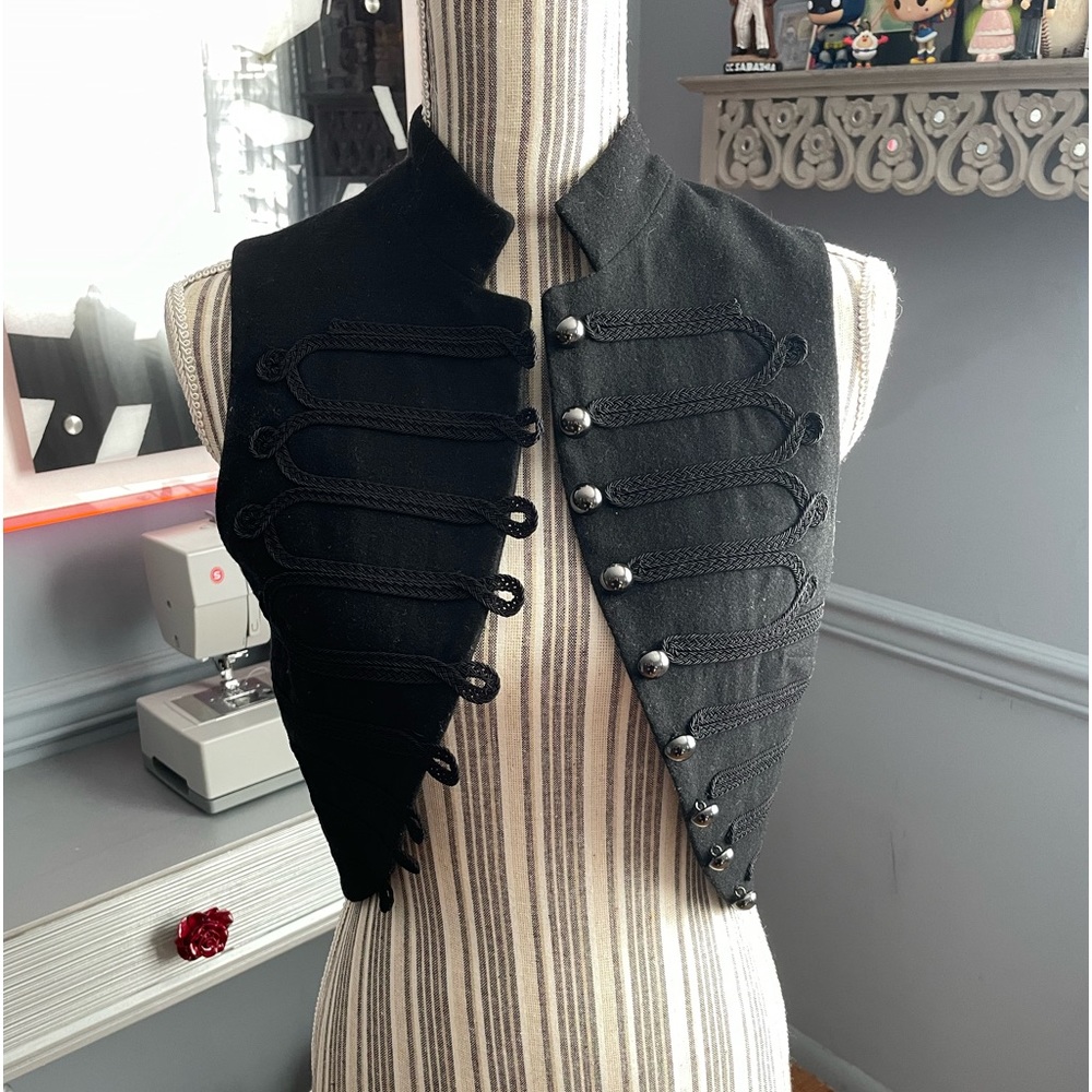 Brand new (rare) Club Monaco vest